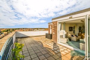 Photo 15- click for photo gallery